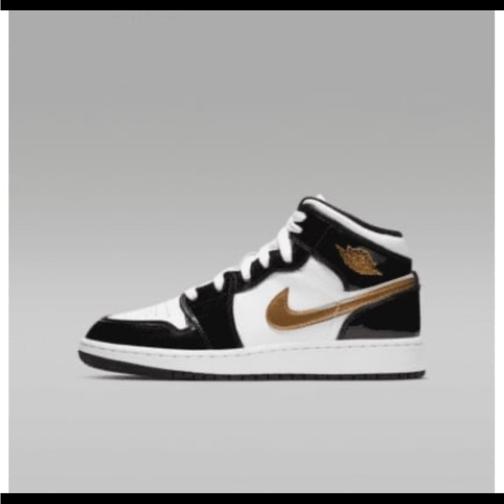 Air Jordan 1 sneakers